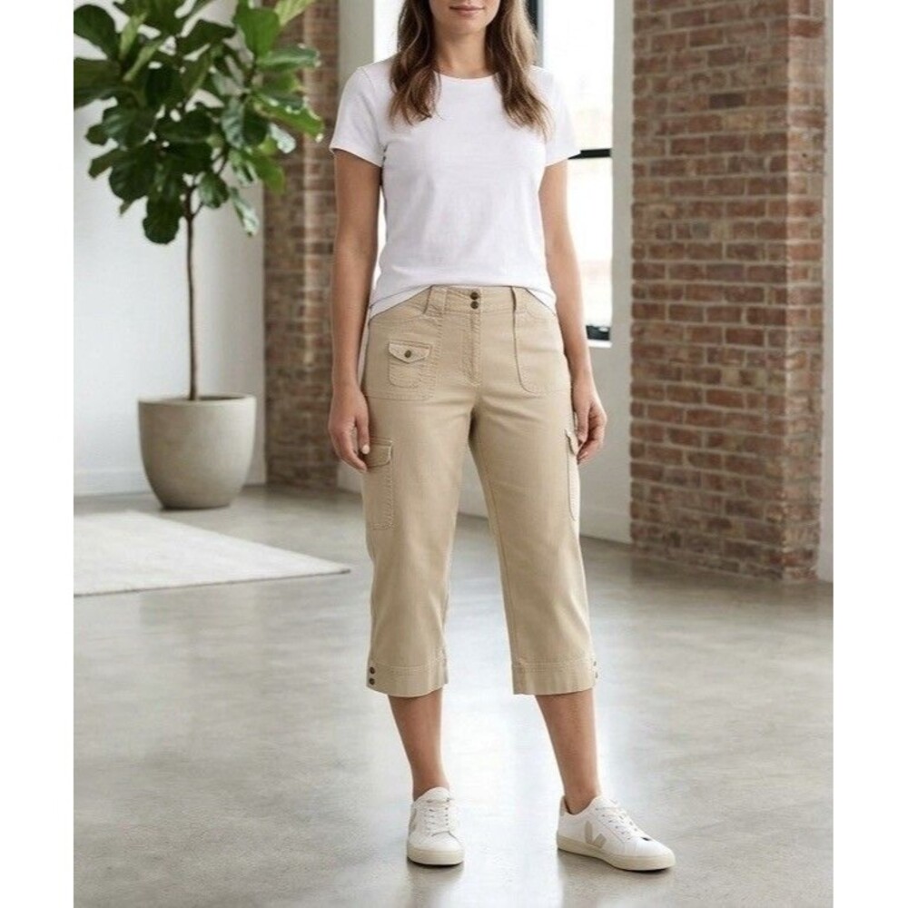 Vintage Jones New York Women’s Sport Khaki Cargo Capri Pants - Size 12